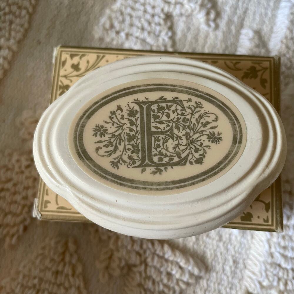 Vintage Avon Letter Perfect Guest Soap "E" Original Box 2.75 1984